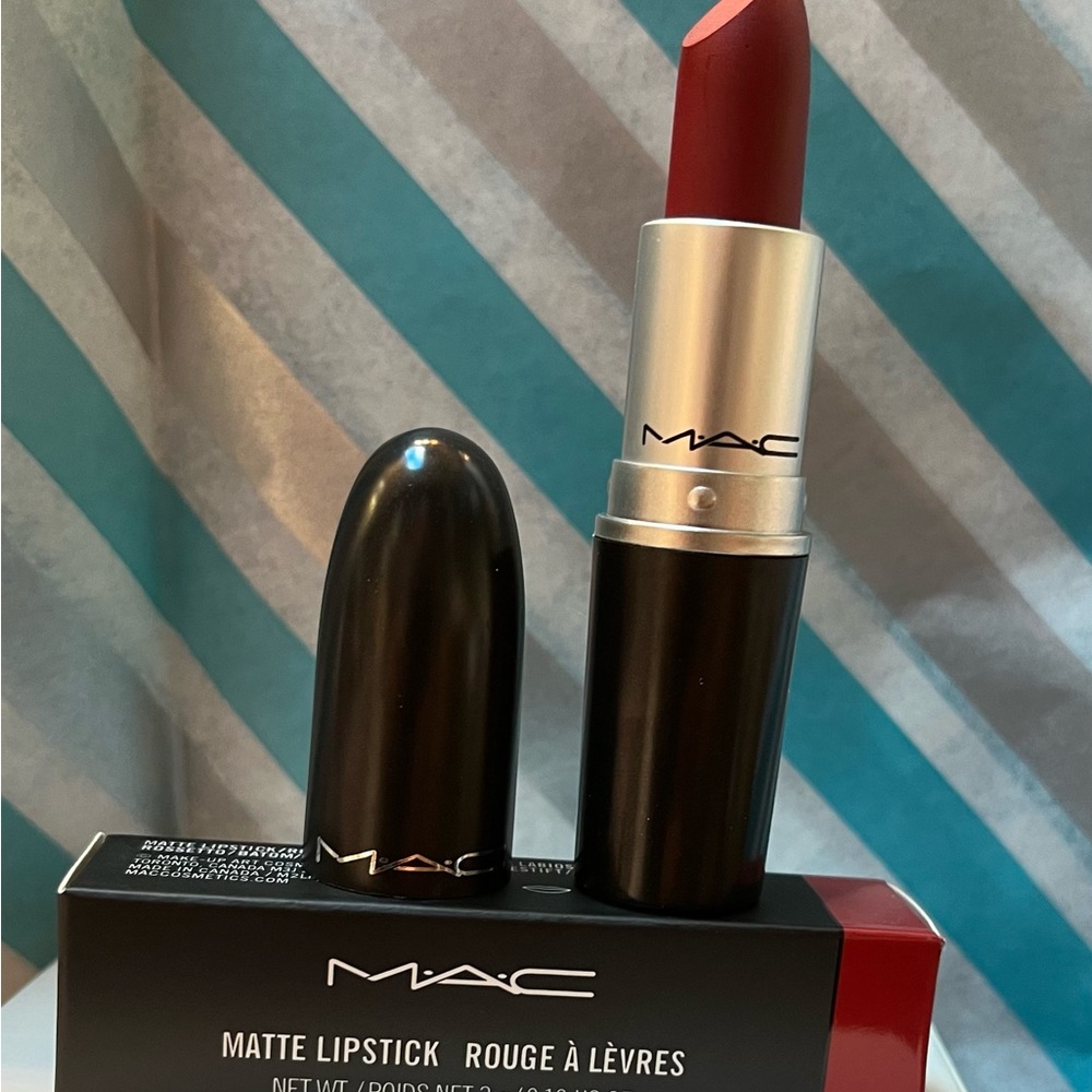 M.A.C Matte Lipstick, 612 Russian Red - Picture 3 of 5